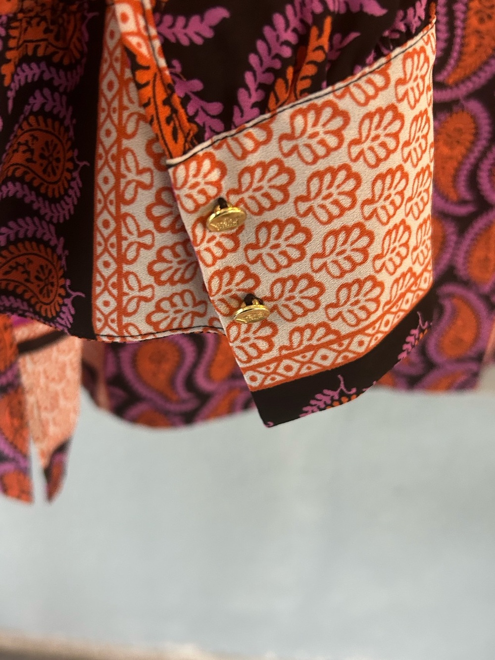 Chaus Women’s Paisley Patchwork Print Top V-Neck Boho Long Sleeve Size L - Picture 3 of 6